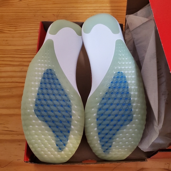 New Balance Fuelcell Rebel v1 M sz 10 - Picture 3 of 4